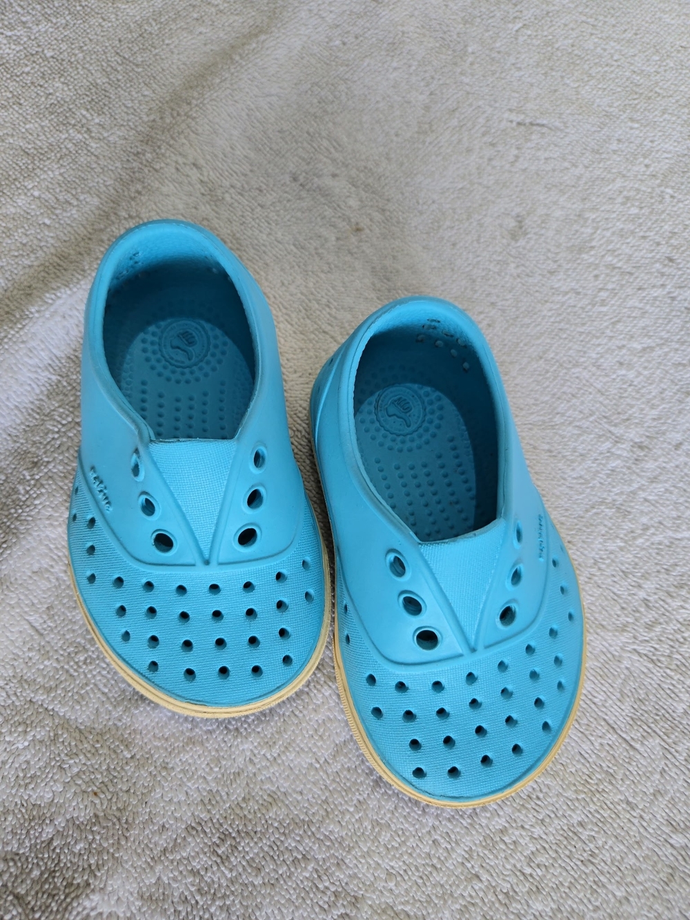 💙Native Jefferson Kids Shoes Size C5💙